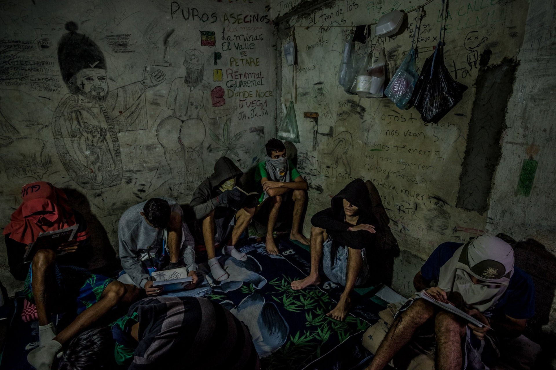 Prisoners in a jail cell on the outskirts of Caracas. Such close quarters are exacerbating the spread of tuberculosis.